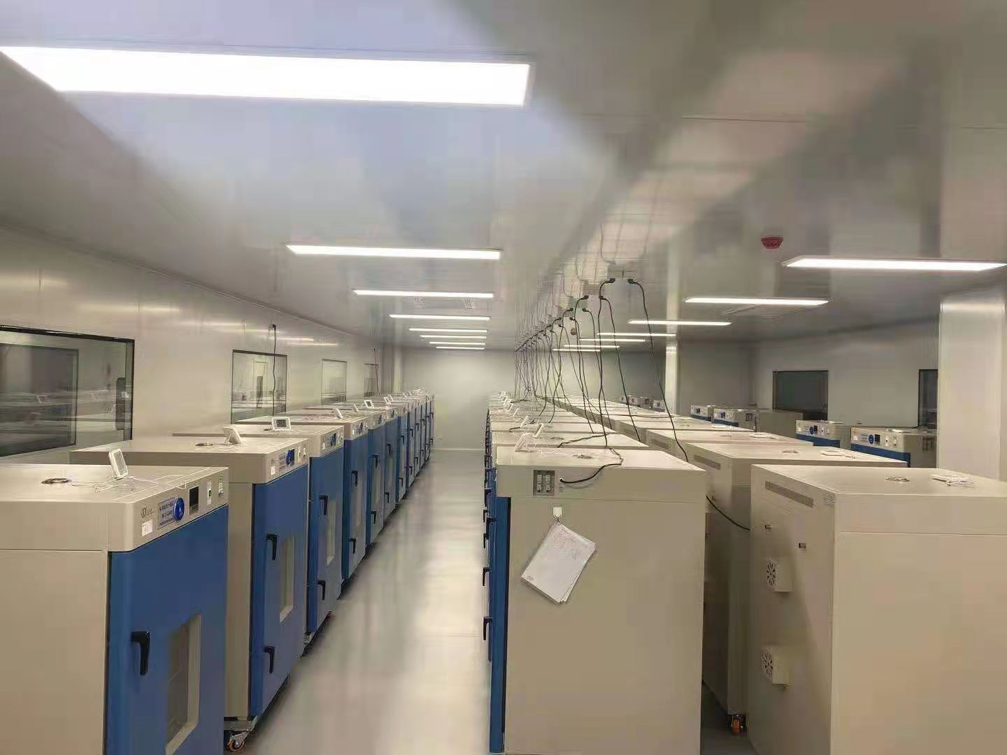 2021年5月我司對(duì)某生物公司50臺(tái)電熱鼓風(fēng)干燥箱進(jìn)行現(xiàn)場(chǎng)調(diào)...